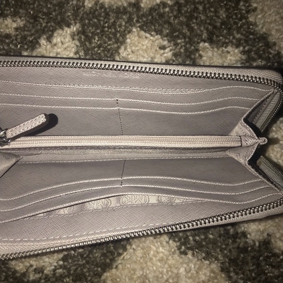 Grey MK travel wallet - Picture 3 of 3